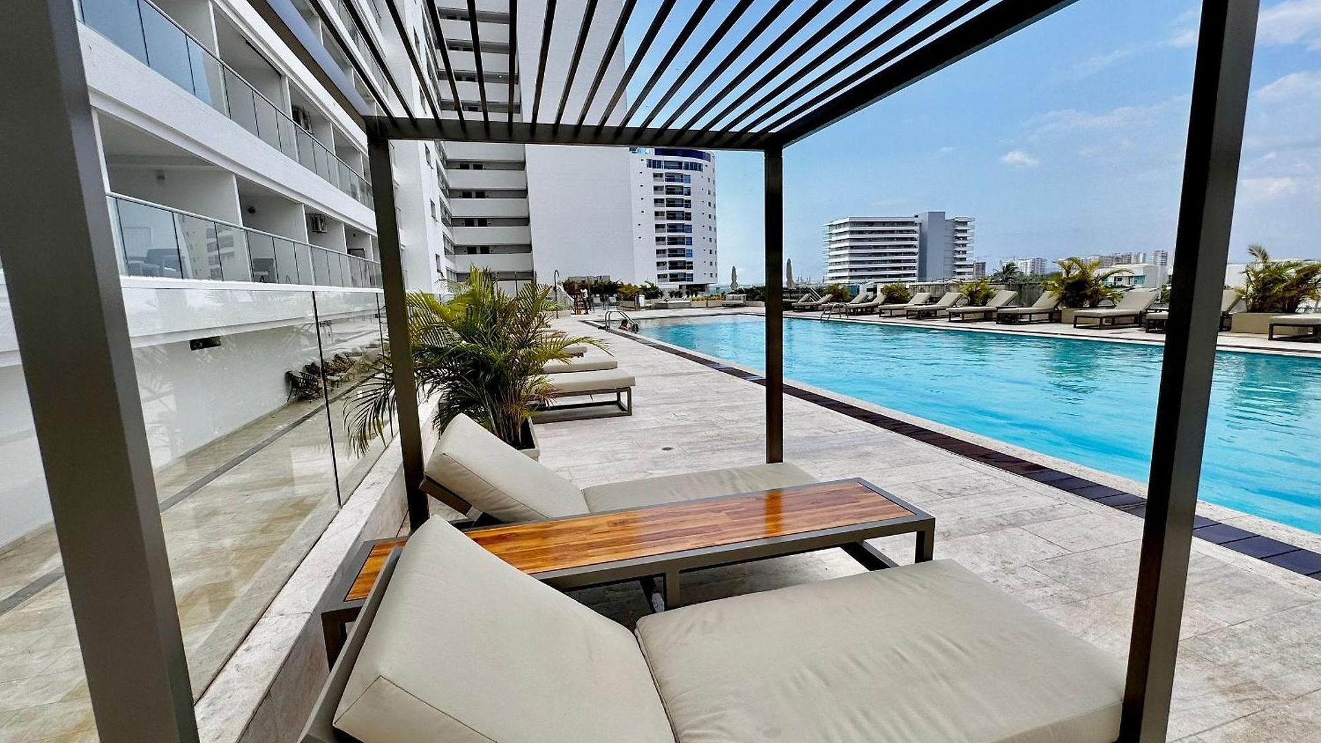 Loft Vista Mar. Crespo Piscina Apartment *