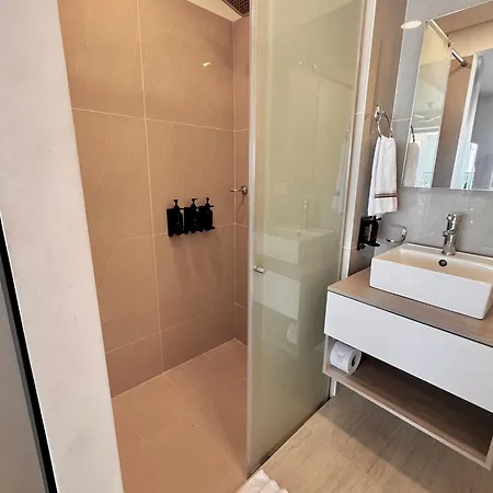 Loft Vista Mar. Crespo Piscina Apartment *